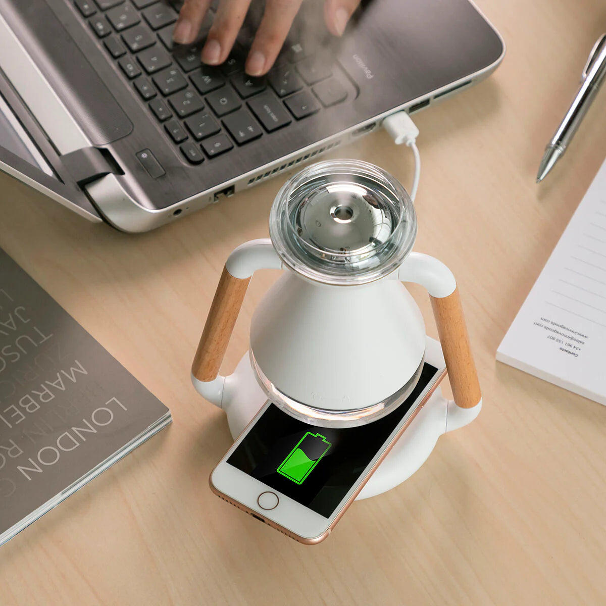 Humidificador Difusor de Aromas y Cargador Inalámbrico Aura Dock