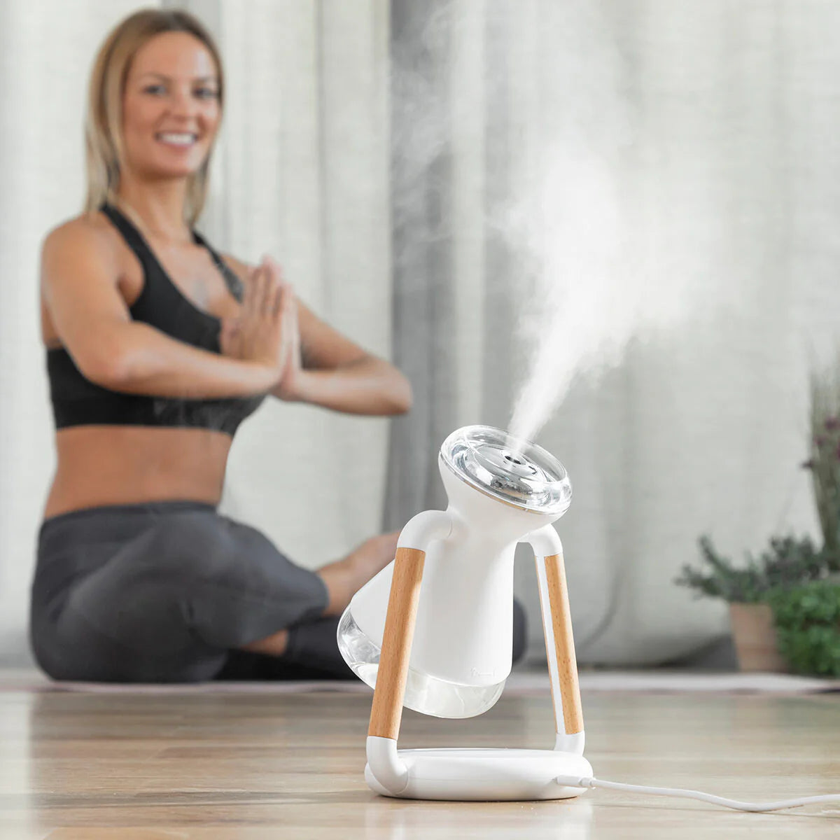 Humidificador Difusor de Aromas y Cargador Inalámbrico Aura Dock
