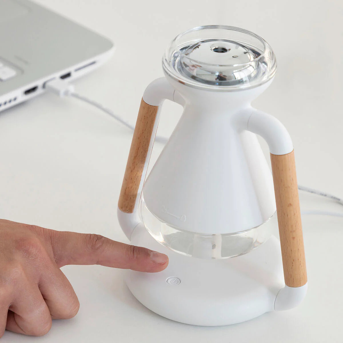 Humidificador Difusor de Aromas y Cargador Inalámbrico Aura Dock